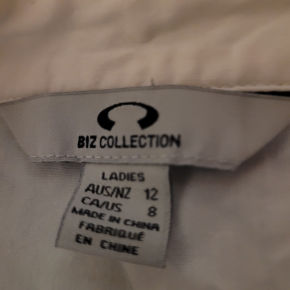 Mid sleeve button down - Picture 2 of 2